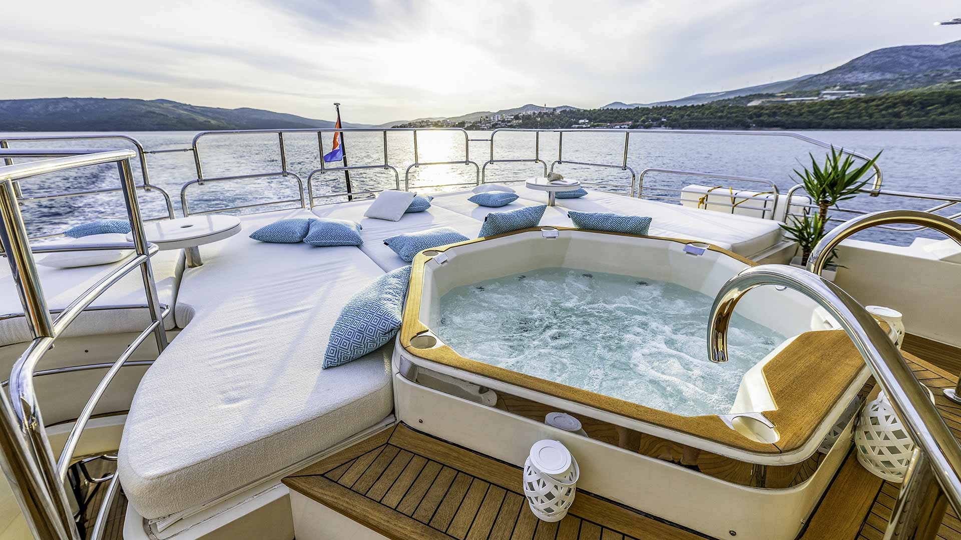 Goldener Pfau hospitality lifestyle visual